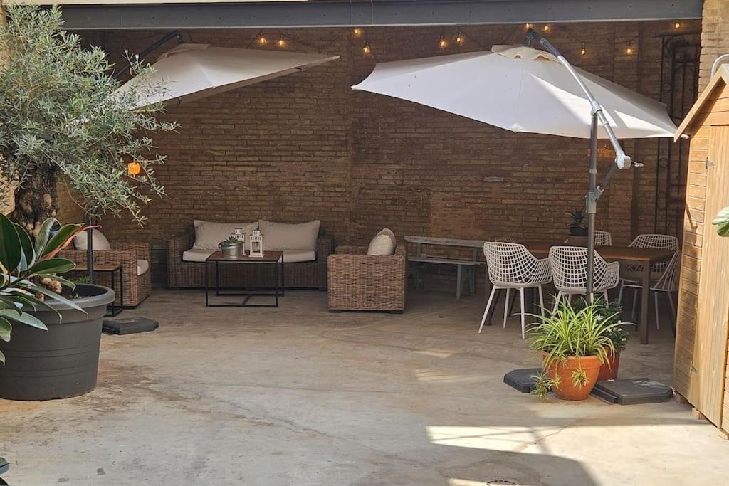 דירות ולנסיה Tradicional Casa Con Patio Ruzafa מראה חיצוני תמונה